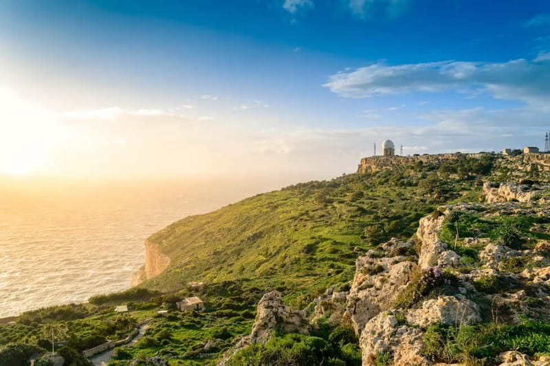 Malta: 2-Day Hop-On Hop-Off Bus & Harbour Cruise (CMO) - Valletta as the central sightseeing stop