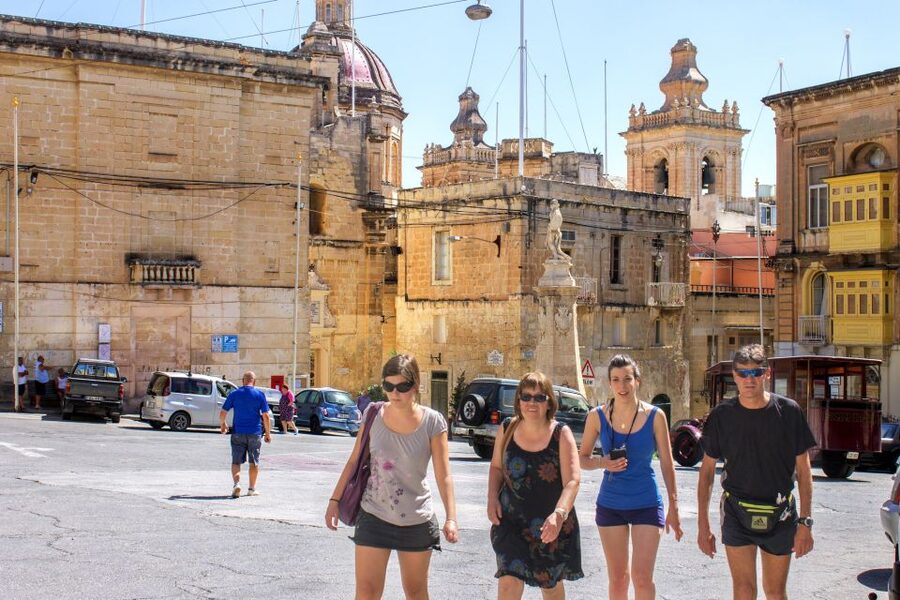 Malta: Vintage Bus Ride through the Three Cities - The Great Sieges in plain English