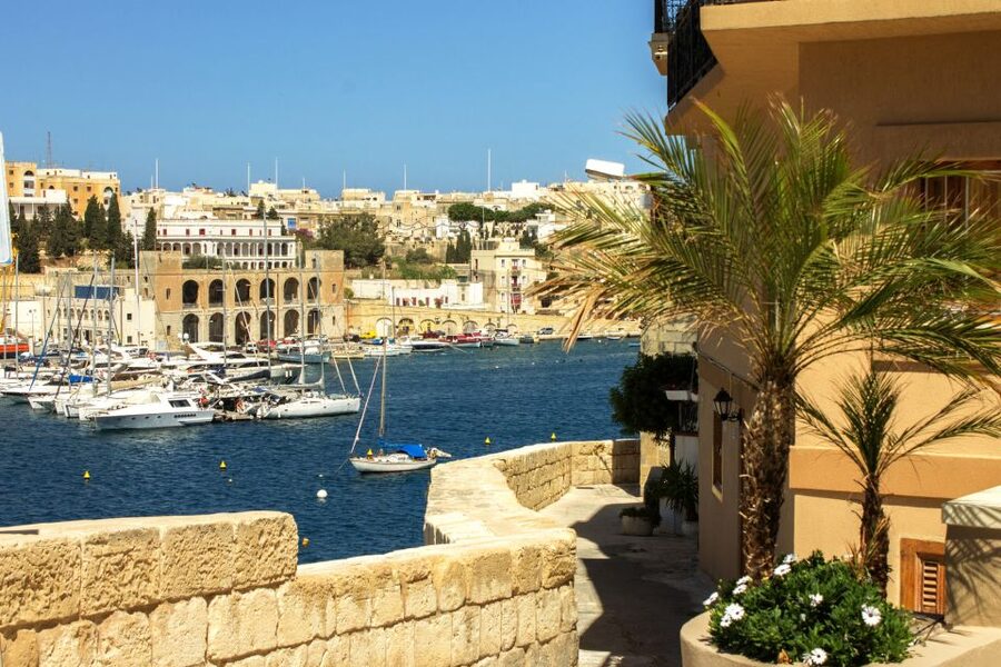 Malta: Vintage Bus Ride through the Three Cities - Photo stops, a short break, and the pace of the route
