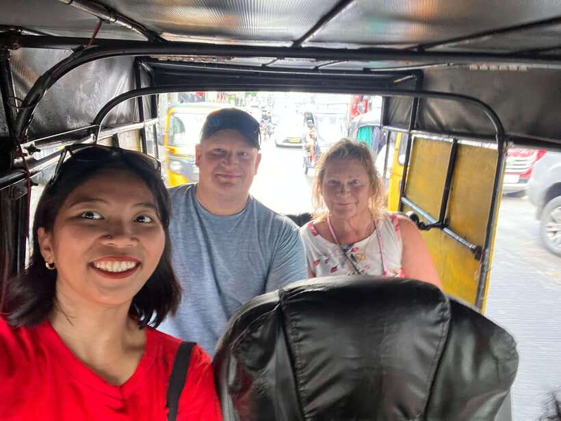 Manila Tuk-Tuk Adventure Hop-in and Hop-Off - Guide style and the value of local stories