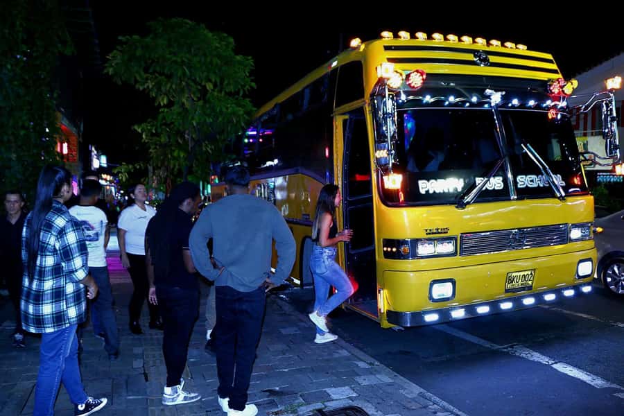 Medellin: Rumbero Party Bus with all the beer you can drink - Meeting in El Poblado on 9th Street