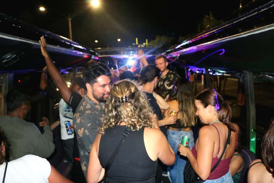 Medellin: Rumbero Party Bus with all the beer you can drink - Calle 70 adds a different kind of night energy