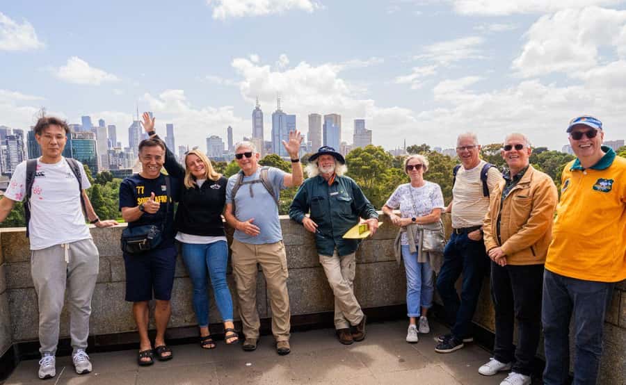 Melbourne: City Highlights Group Tour by Bus - St Patrick’s Cathedral and the parliamentary quarter