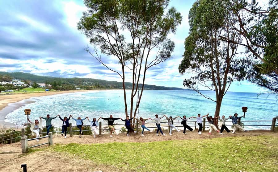 Melbourne Great Ocean Road Benz SmallGroup&LuxCoach BigGroup - The 13-hour schedule requires stamina