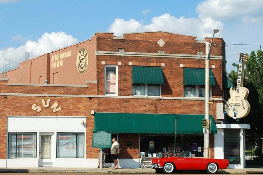 Memphis: Big Mojo Sun Studio + Music History 3-Hour Bus Tour - Meeting at Alfred’s on Beale