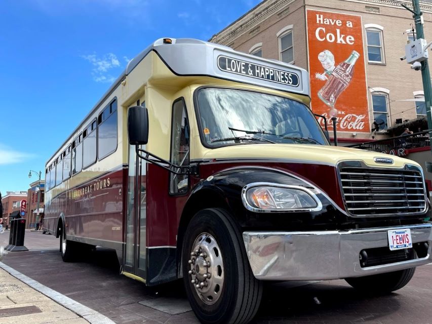 Memphis: City Discovery Bus Tour - Downtown sights, Cotton Row, and the sound of Memphis
