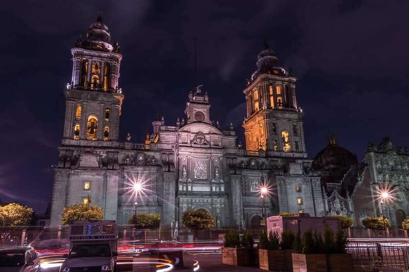 Mexico City: Double Decker Bus Night Tour - Downtown, Roma, Condesa, and the central night route
