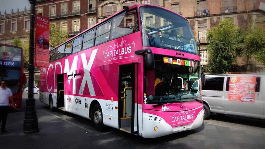 Mexico City: Night Bus Tour - Choosing the right seat on the double-decker