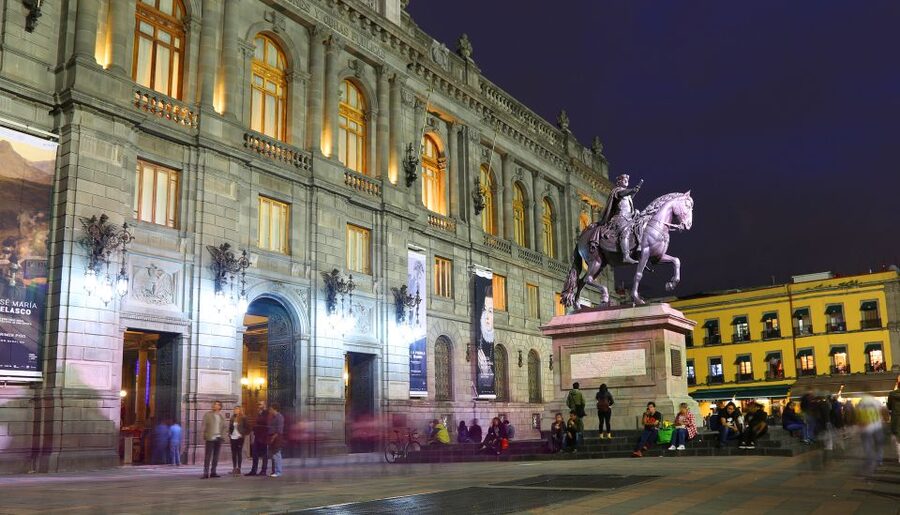 Mexico City: Night City Tour in a Double Decker Bus - Fuente de Cibeles and the return route