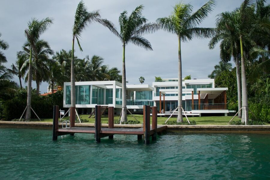 Miami: City Bus Tour with Downtown or Miami Beach Pickup - What the guide and van add to the experience