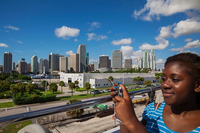 Miami: Hop-on Hop-off Tour + Cruise & Free 1-Hour Bike Rental - Downtown Miami: the Freedom Tower and the city’s sharper edge