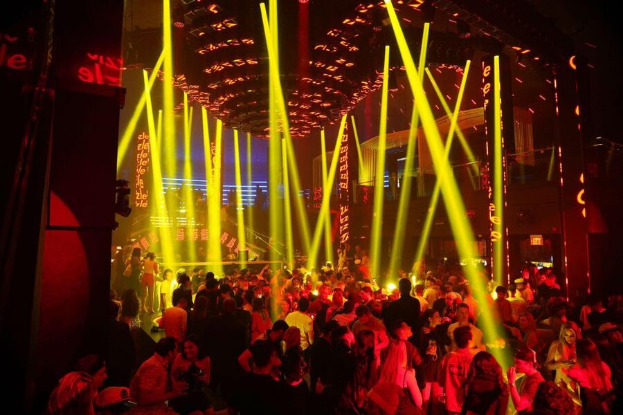 Miami: Party Bus, Club Entry, and Open Bar Night Experience - Miami’s dress code is part of the ticket