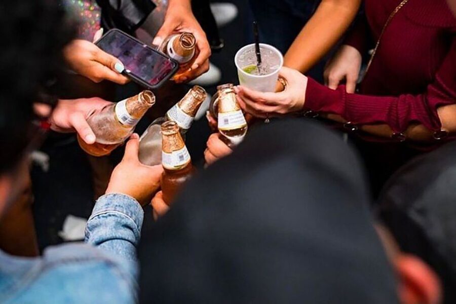 Miami: Party Bus, Club Entry, and Open Bar Night Experience - Who will enjoy this nightlife package?