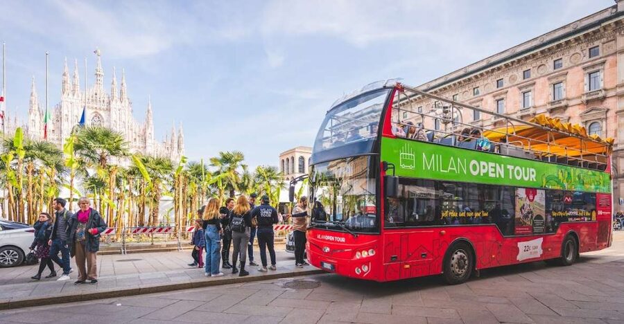 Milan: Gray Line Milan Open Tour Hop-On Hop-Off Bus Tour - The central route links La Scala, Brera, and Castello