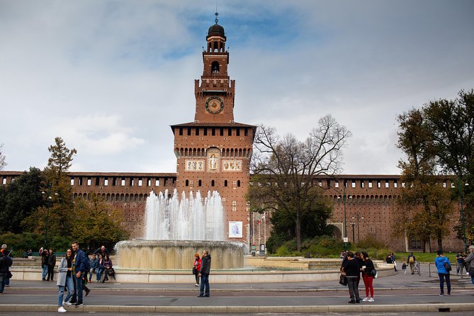 Milan Hop-On Hop-Off Bus Tour with Four Routes - Green Line: San Siro, CityLife, and the western districts