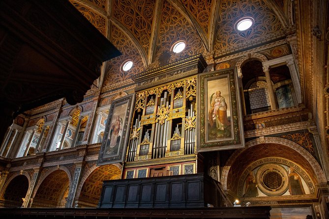 Milan Hop-On Hop-Off Bus Tour with Four Routes - Finding stops and handling the schedule