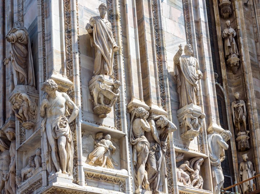 Milan: Skip-the-Line Duomo Guided Tour & Hop-on Hop-off Bus - Marble, glass, and Gothic detail inside