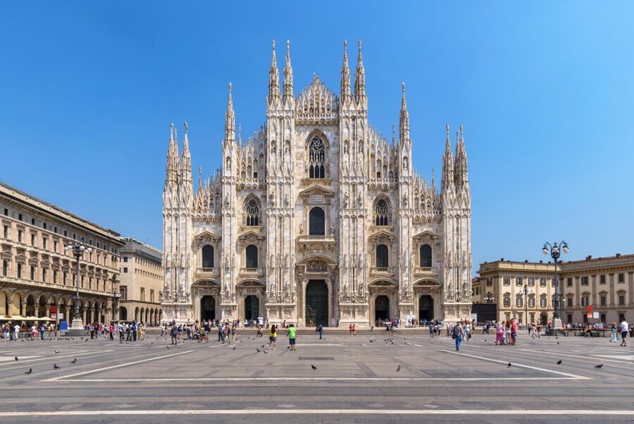 Milan: Skip-the-Line Duomo Guided Tour & Hop-on Hop-off Bus - Adding the two-day hop-on hop-off bus