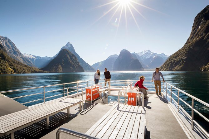 Milford Sound Premium Coach & Cruise from Queenstown with Lunch - Key points before you book