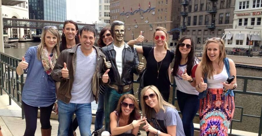 Milwaukee: Sightseeing Bus Tour - From fur traders to modern Milwaukee