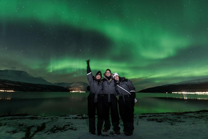 Minibus Northern Lights Chase with Photography from Tromsø - Learning to photograph the aurora