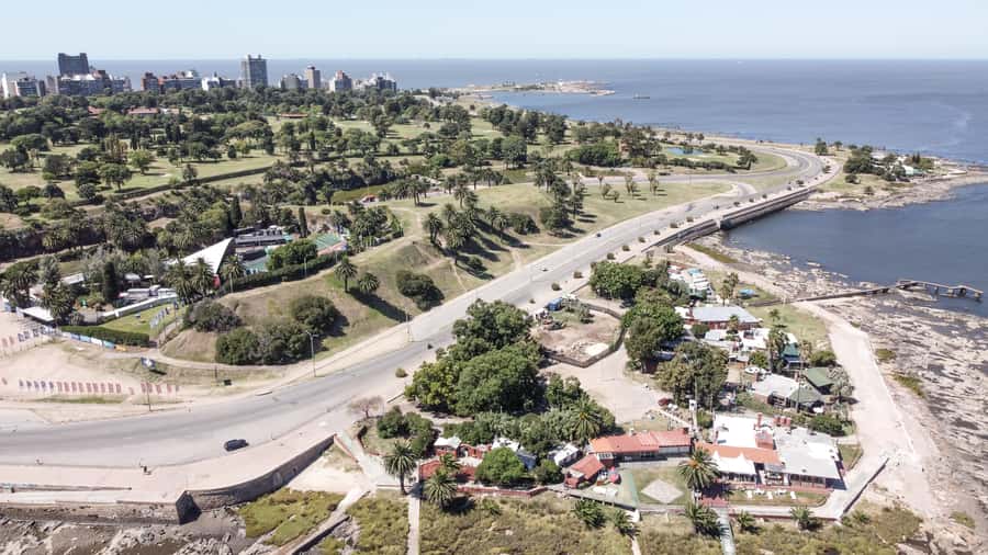 Montevideo: Sightseeing Hop-On Hop-Off Bus Tour - FAQ
