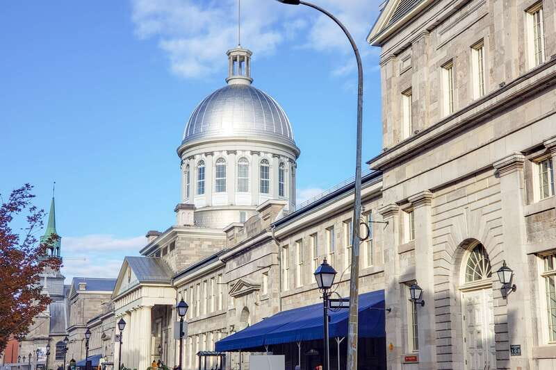 Montreal: Guided Bus Tour - City Hall and Montreal’s changing civic center