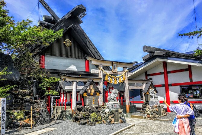 Mt Fuji and Hakone 1-Day Bus Tour Return by Bullet Train - Lake Ashi cruise: a short taste of Hakone