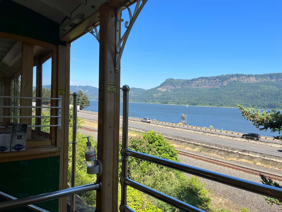Multnomah Falls: Waterfall Corridor Hop-On Hop-Off Trolley - Crown Point offers the broadest view