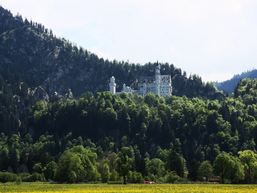 Munich: Neuschwanstein Castle by Bus with Alpine Bike Ride - Walking up to Neuschwanstein
