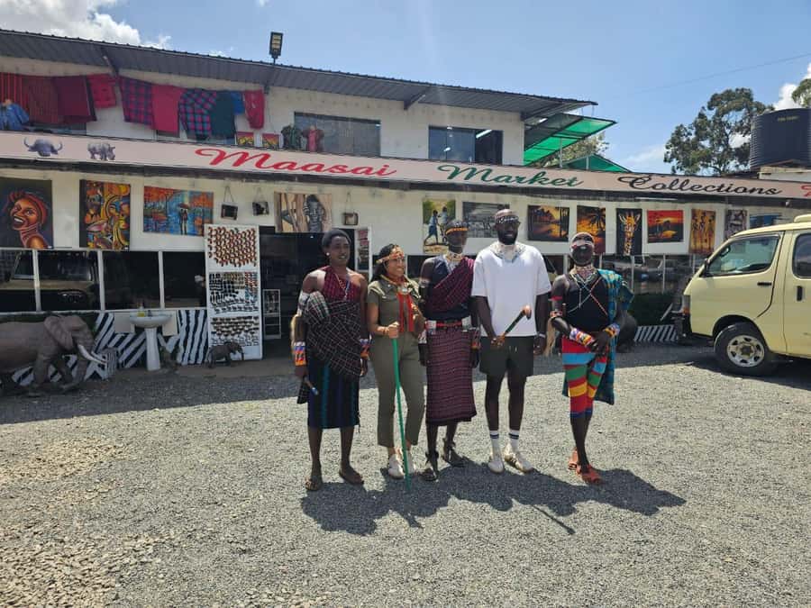 Nairobi: Hop on Hop off and Maasai market Collections Visit - Nairobi’s railway story