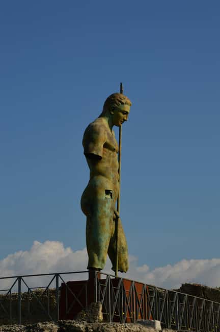 Naples:Pompeii SkiptheLine Ticket audioguide Round-Trip Bus - The direct bus ride to Pompeii