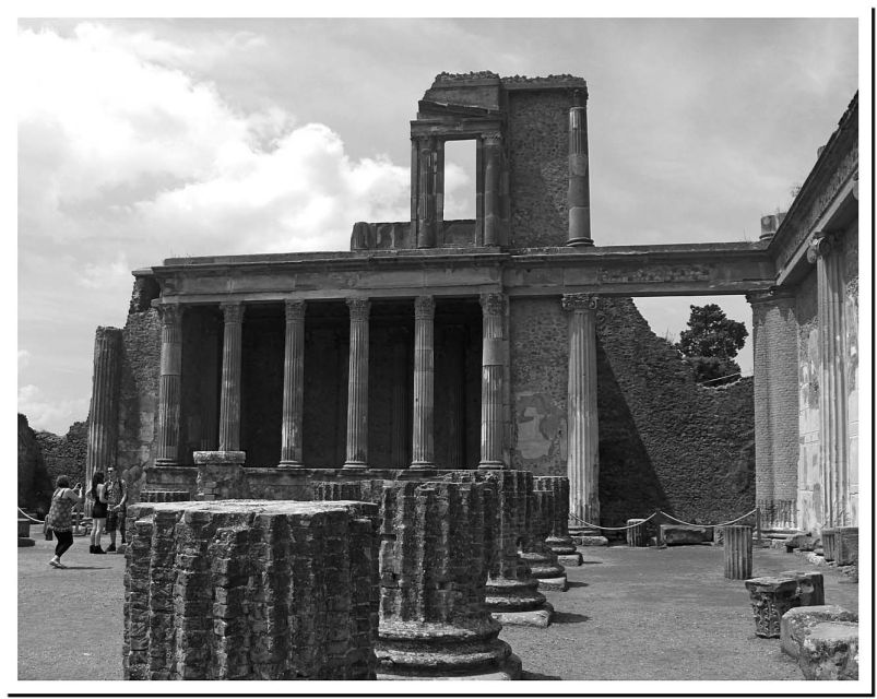 Naples Port Bus Excursion: Explore Pompeii ruins On Your Own - What You See Inside the Ruins
