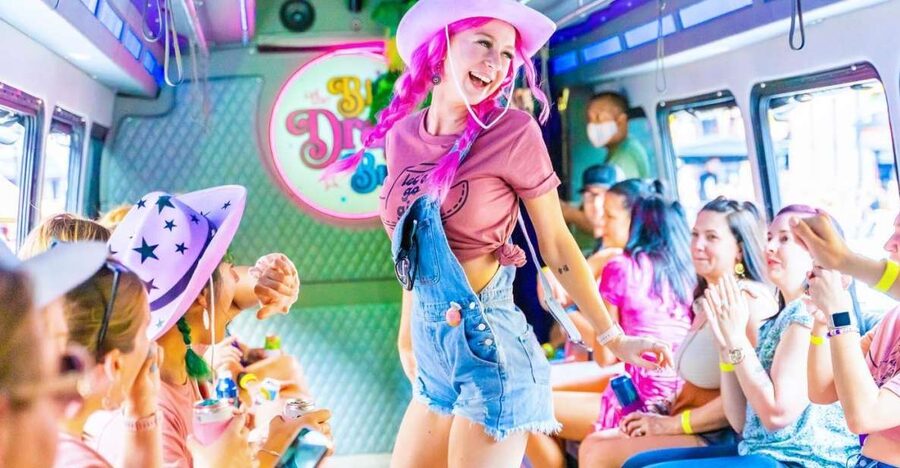 Nashville: Drag Queen Party Bus w/Games, Dancing & Drag Show - The first minutes on the custom party bus