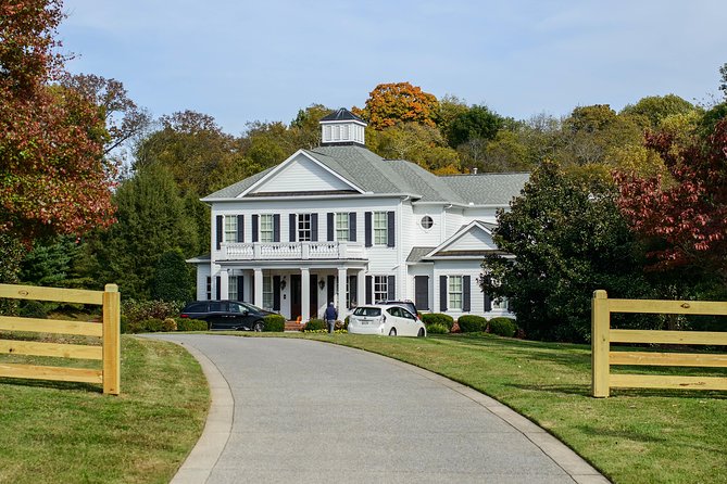 Nashville "Homes Of The Stars" Narrated Bus Tour with 30+ Celebrity Homes - What you actually see from the coach
