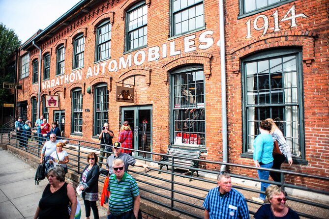 Nashville: Hop-on Hop-off Trolley Tour - Country Music Hall of Fame and the heart of downtown
