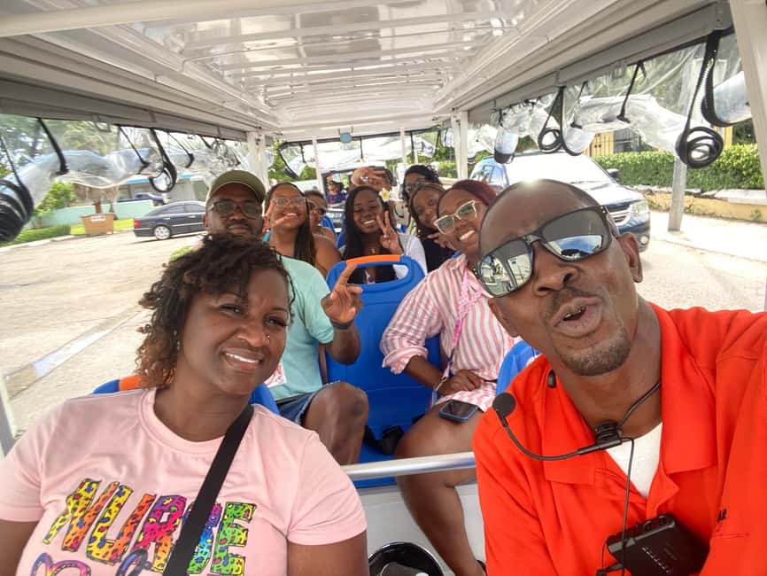 Nassau: Electric Bus Tour with Food & Drink Samples - Arawak Cay and Fort Charlotte