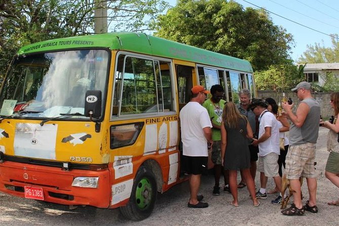 Negril One Love Bus Bar Crawl - Comfort, air-conditioning, and crowded buses