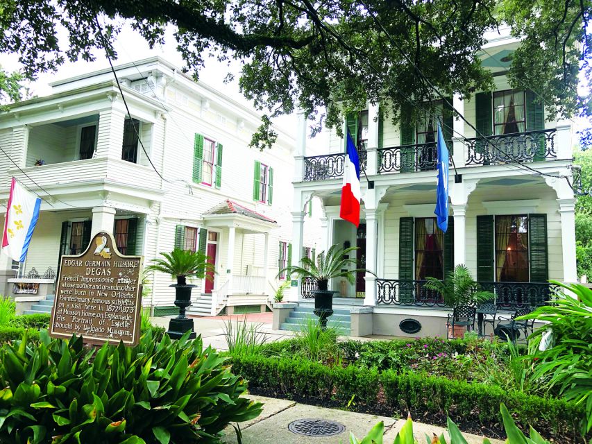 New Orleans: 2-Hour 15-Minute City and Cemetery Tour by Bus - St. Louis Cemetery No. 3 and New Orleans burial customs