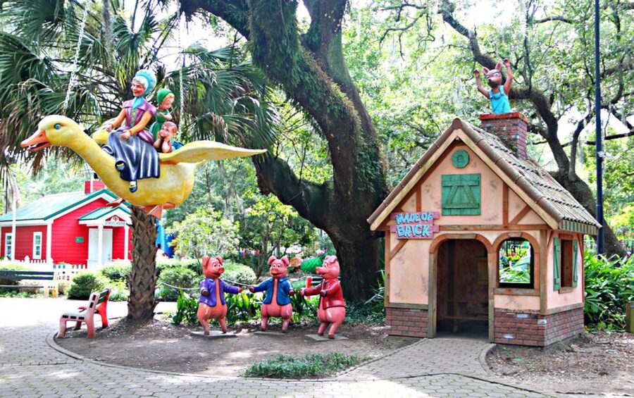 New Orleans: 2-Hour 15-Minute City and Cemetery Tour by Bus - City Park, Café du Monde, and a short break