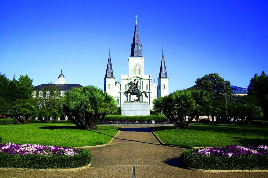 New Orleans: 2-Hour 15-Minute City and Cemetery Tour by Bus - Is $45 a fair price?