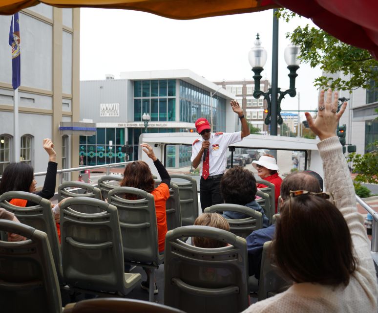 New Orleans: 2 or 3 Day Hop-On Hop-Off Bus with Walking Tour - The Garden District walking tour