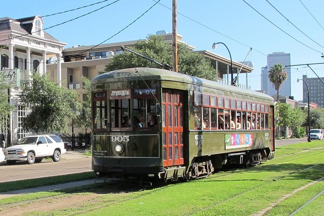 New Orleans City and Cemetery 2-Hour Bus Tour - What the timing and bus setup mean for you