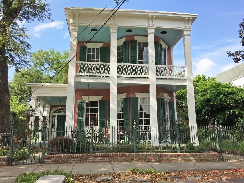 New Orleans: City & Cemetery Tour by Air-Conditioned Minibus - Jackson Square, St. Louis Cathedral, and the old French Quarter
