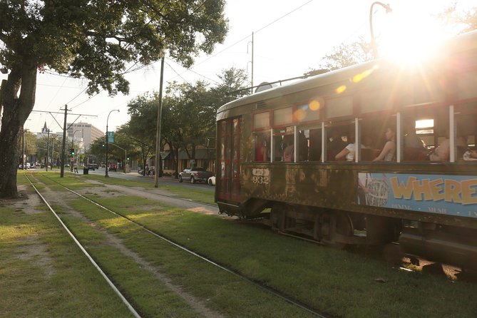 New Orleans City Sightseeing Hop-On Hop-Off Bus Tour - Stop 1: Jackson Square starts you in the old city