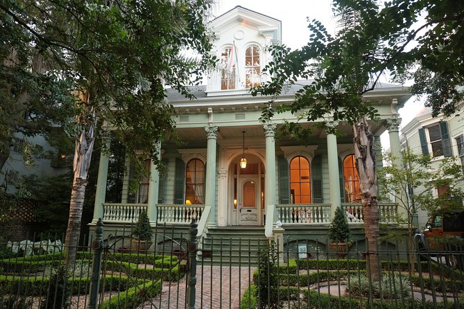 New Orleans City Sightseeing Hop-On Hop-Off Bus Tour - The upper deck, the lower deck, and New Orleans weather