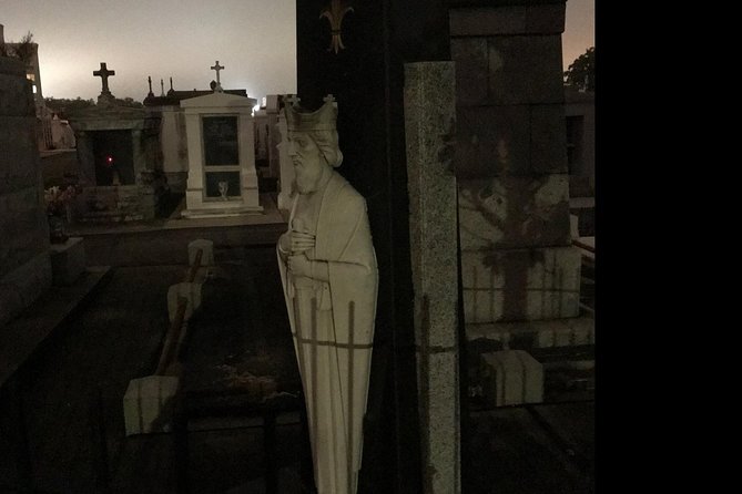 New Orleans Dead of Night Ghosts and Cemetery Bus Tour - City Park and the Café du Monde break