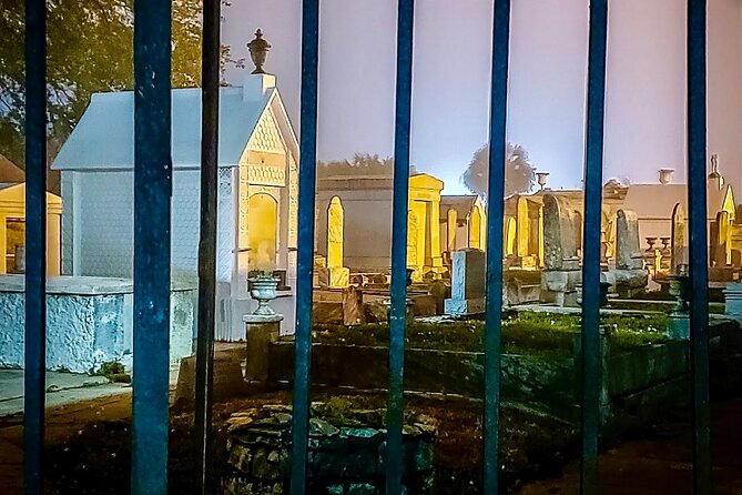 New Orleans Dead of Night Ghosts and Cemetery Bus Tour - Booking details worth knowing before you go