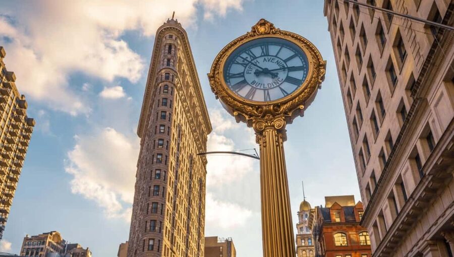 New York City: 24 or 48-hour Hop-on Hop-off Bus Tour - Audio commentary, staff, and the overall ride