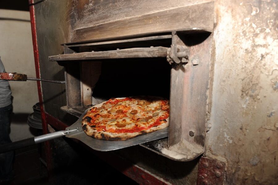 New York City: Half-Day Pizza Bus Tour - Key points to know before booking